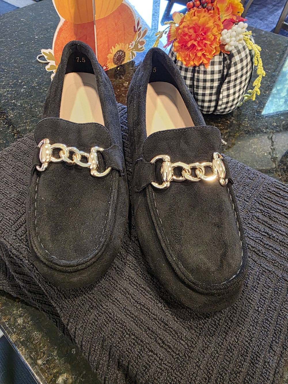 Chain Detail Black Loafers US 7.5 Like New